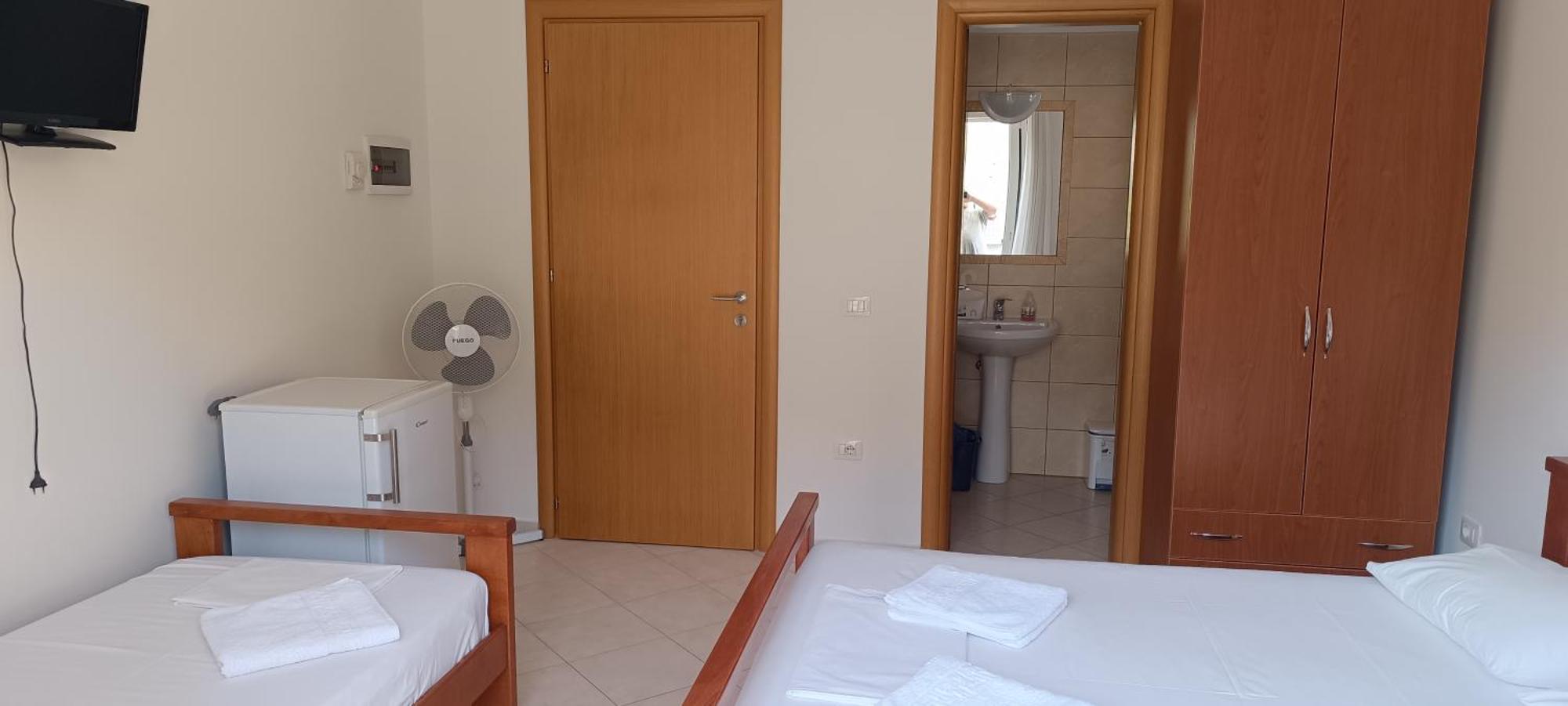 El Doro Rooms Dhermi Ngoại thất bức ảnh