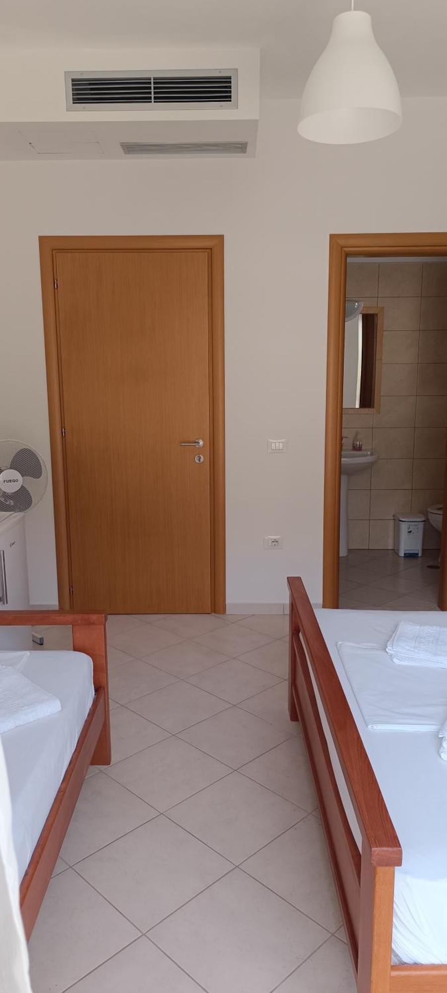 El Doro Rooms Dhermi Ngoại thất bức ảnh